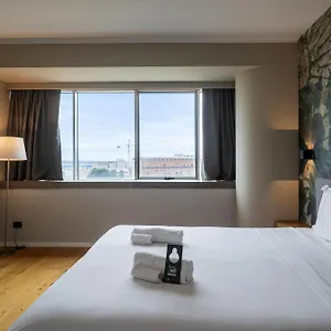4* Hotel Crystal